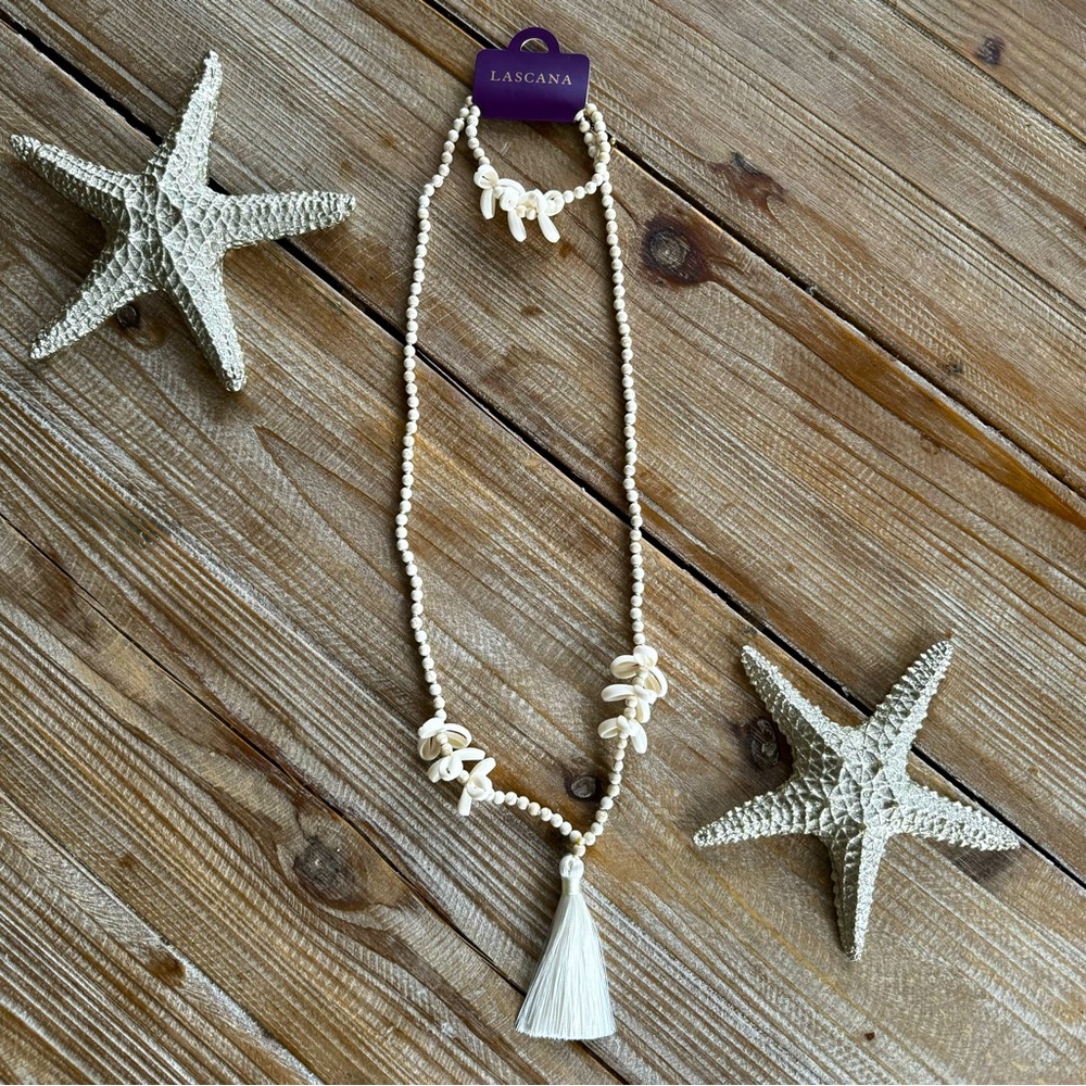 Beautiful necklace and anklet set